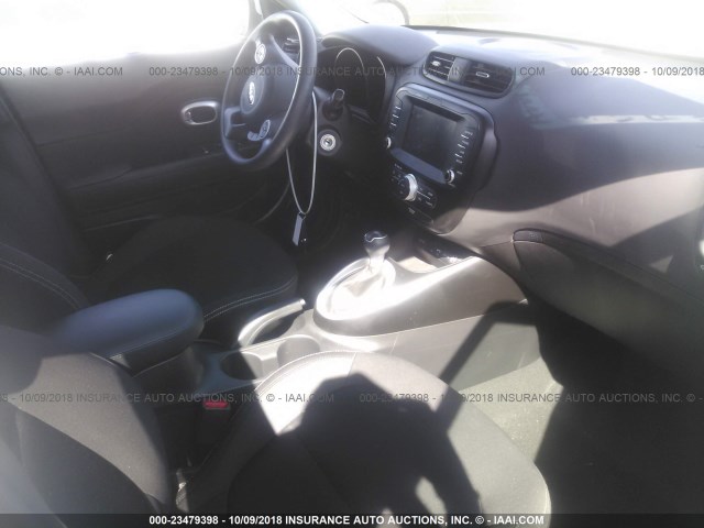 Photo 4 VIN: KNDJN2A21J7558613 - KIA SOUL 