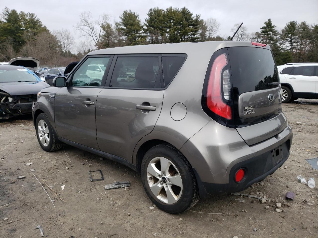 Photo 1 VIN: KNDJN2A21J7575301 - KIA SOUL 