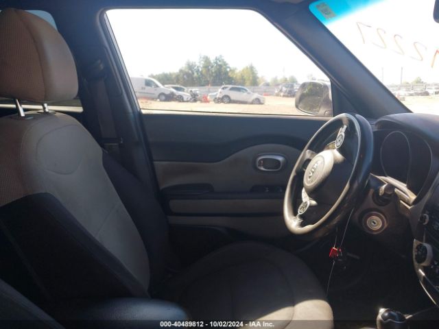 Photo 4 VIN: KNDJN2A21J7592227 - KIA SOUL 