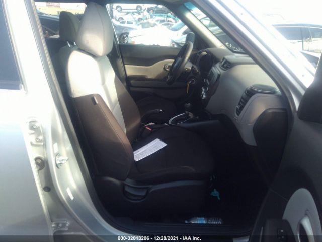 Photo 4 VIN: KNDJN2A21J7597167 - KIA SOUL 