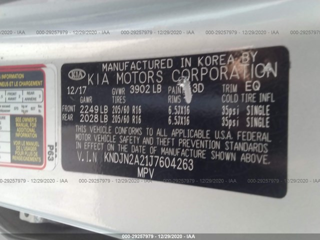 Photo 8 VIN: KNDJN2A21J7604263 - KIA SOUL 