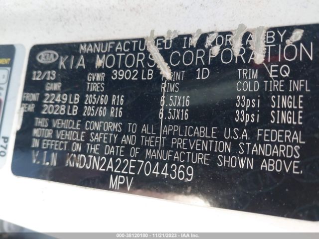 Photo 8 VIN: KNDJN2A22E7044369 - KIA SOUL 