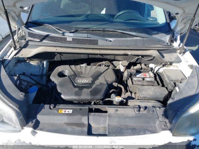 Photo 9 VIN: KNDJN2A22E7044369 - KIA SOUL 