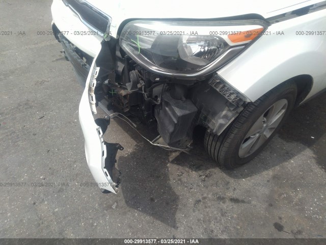 Photo 5 VIN: KNDJN2A22E7070597 - KIA SOUL 