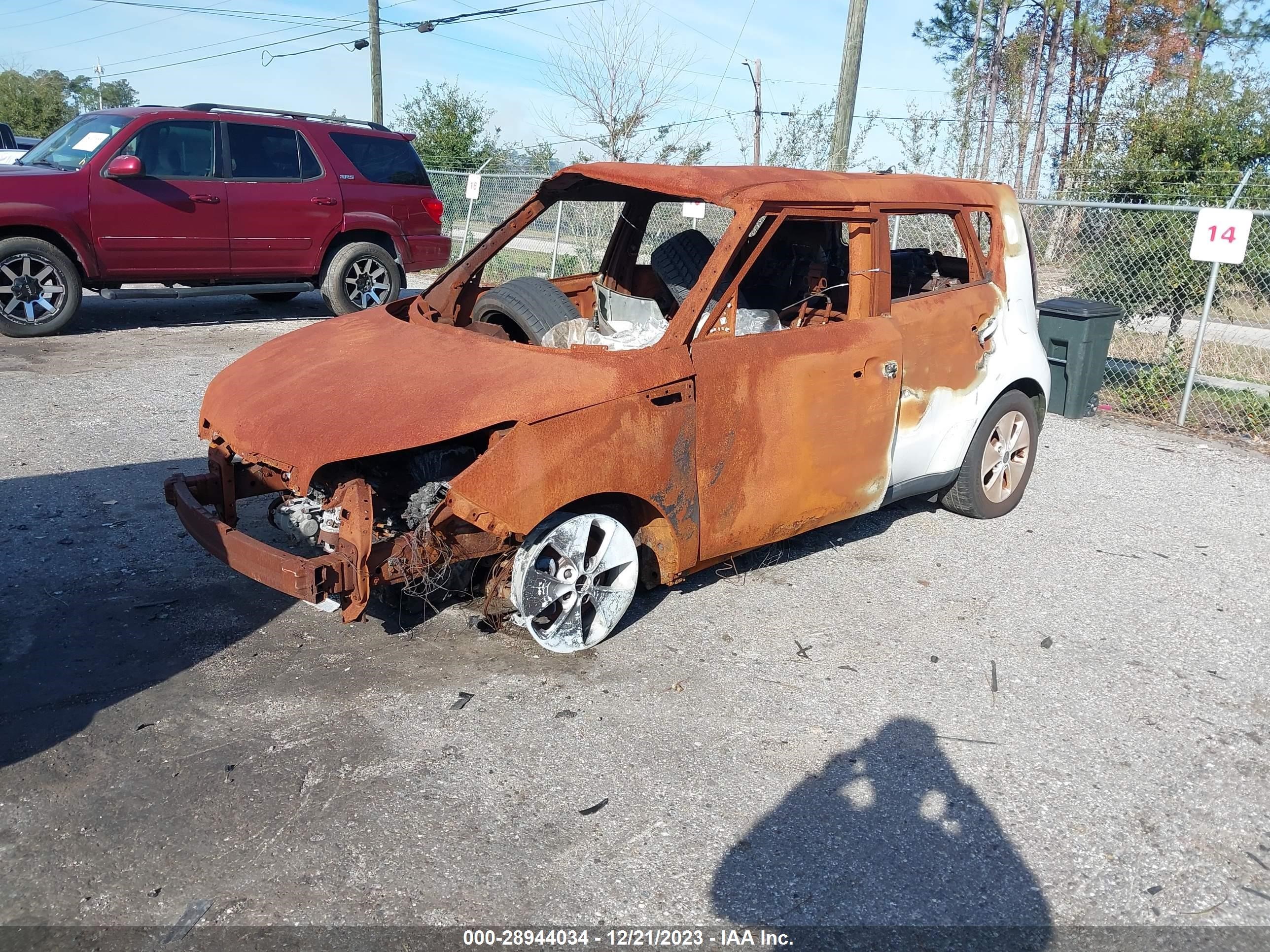 Photo 1 VIN: KNDJN2A22E7716219 - KIA SOUL 