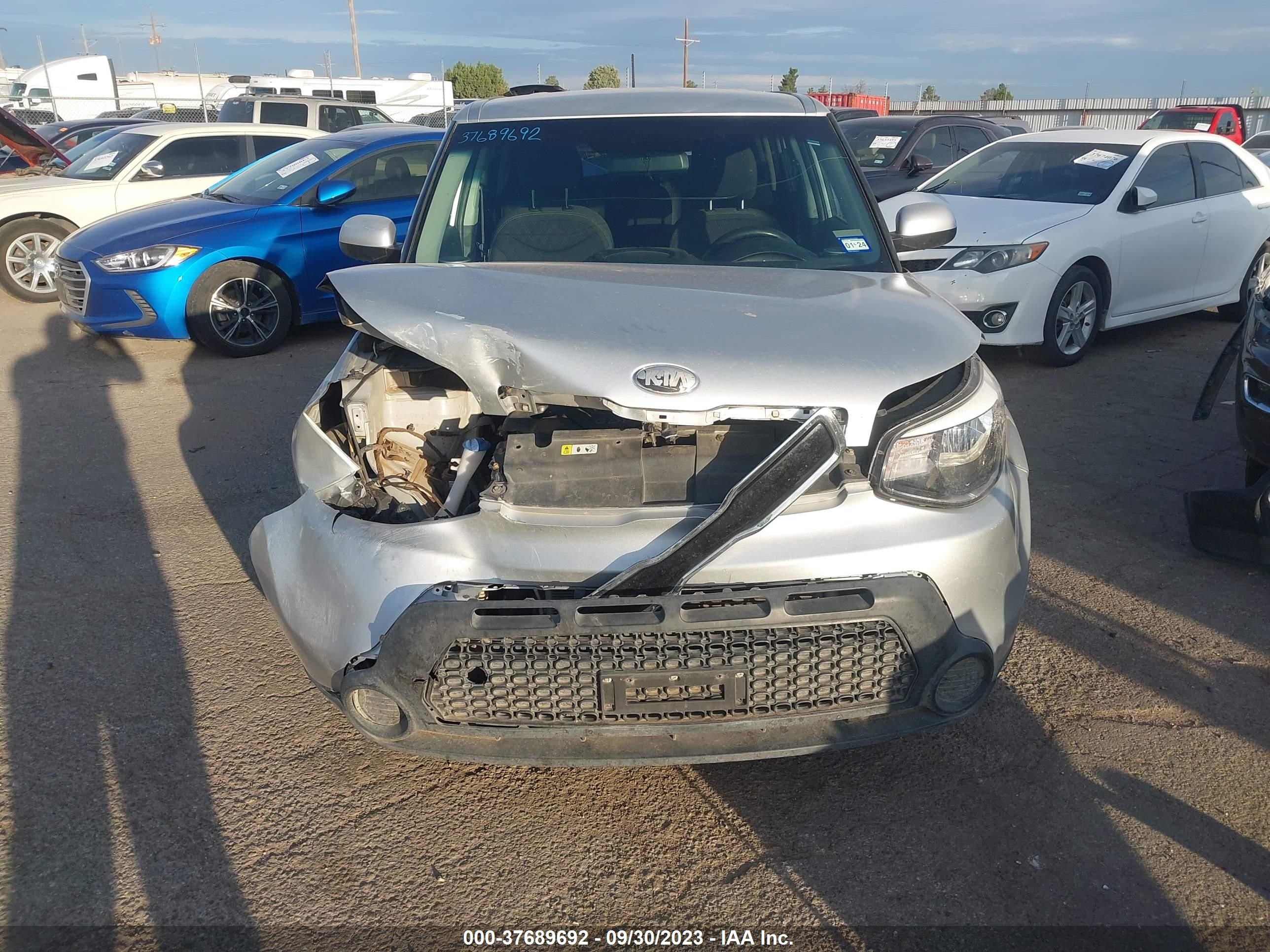 Photo 12 VIN: KNDJN2A22E7747051 - KIA SOUL 