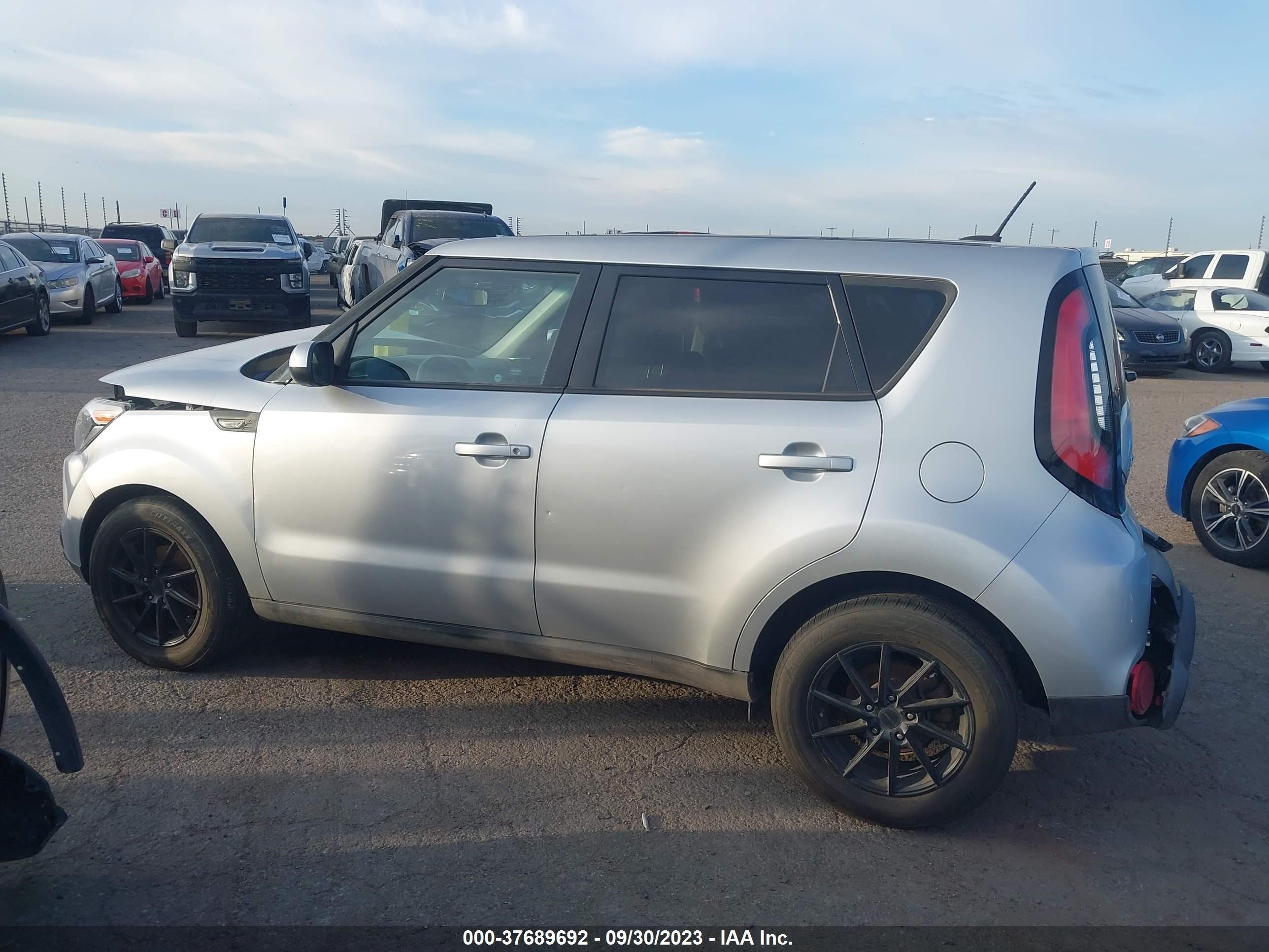 Photo 14 VIN: KNDJN2A22E7747051 - KIA SOUL 