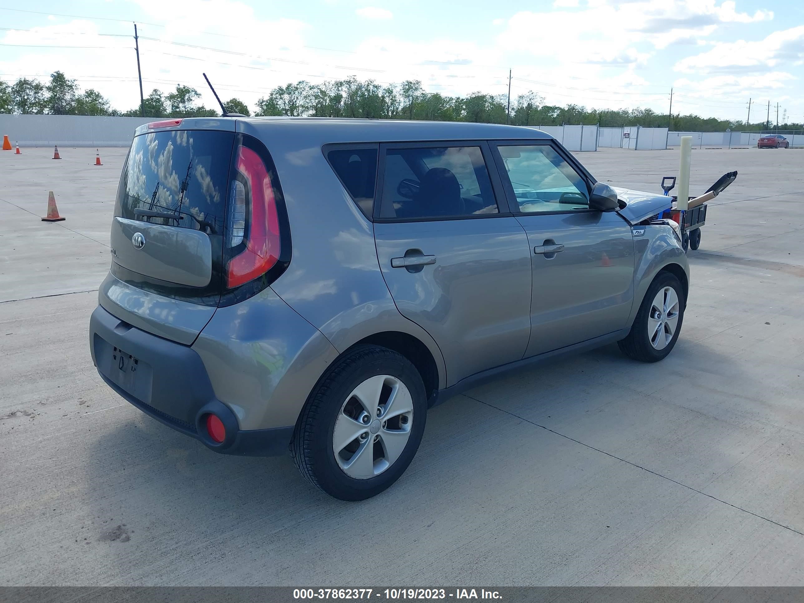 Photo 3 VIN: KNDJN2A22F7172161 - KIA SOUL 