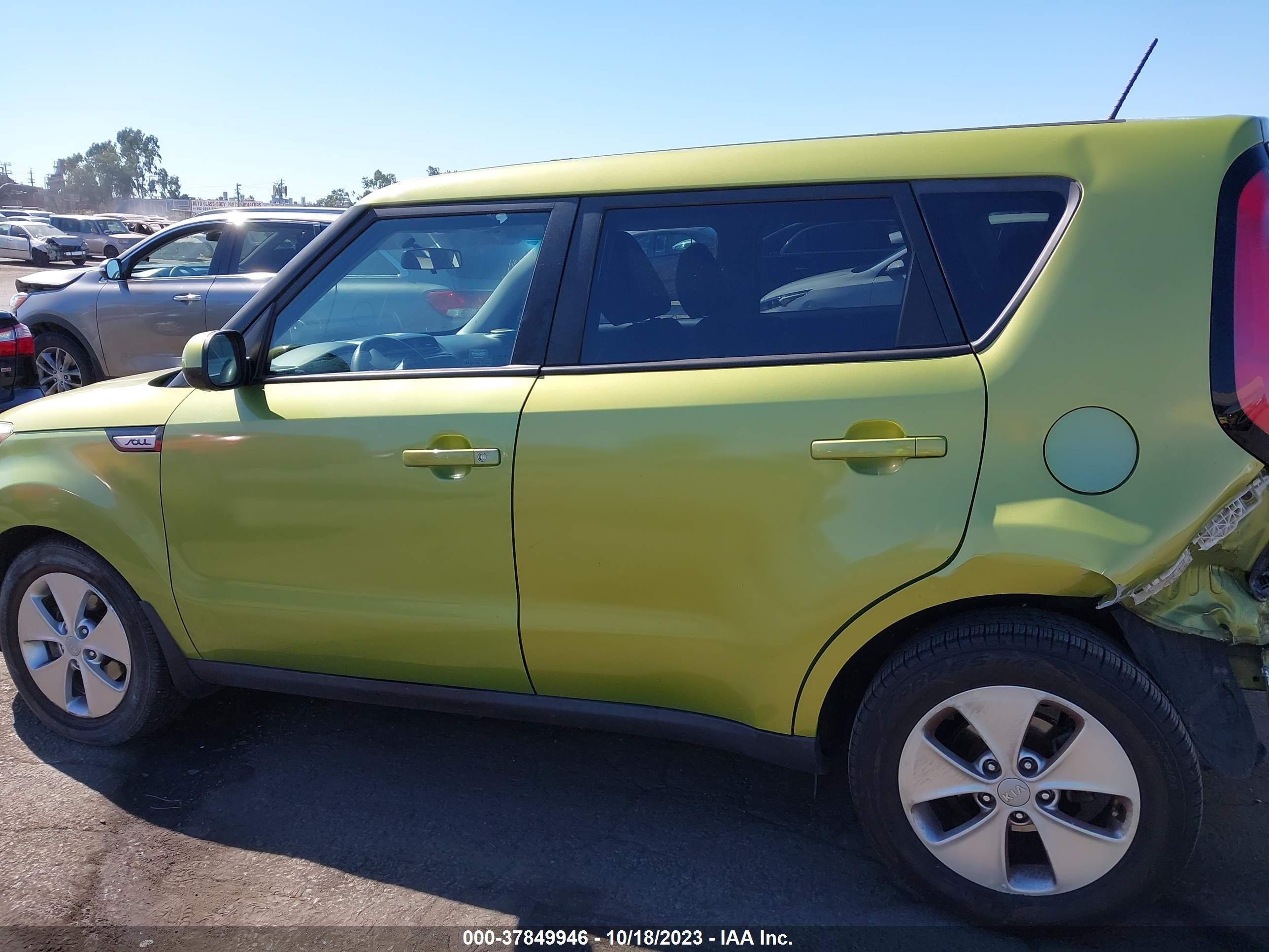 Photo 14 VIN: KNDJN2A22F7800848 - KIA SOUL 