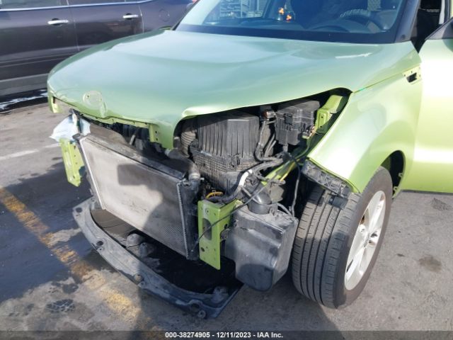 Photo 5 VIN: KNDJN2A22F7805533 - KIA SOUL 