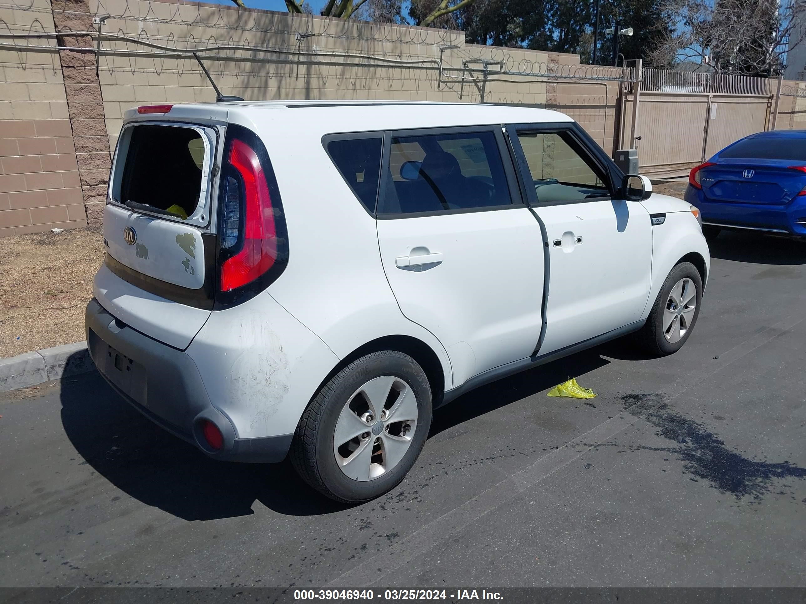 Photo 3 VIN: KNDJN2A22G7244350 - KIA SOUL 