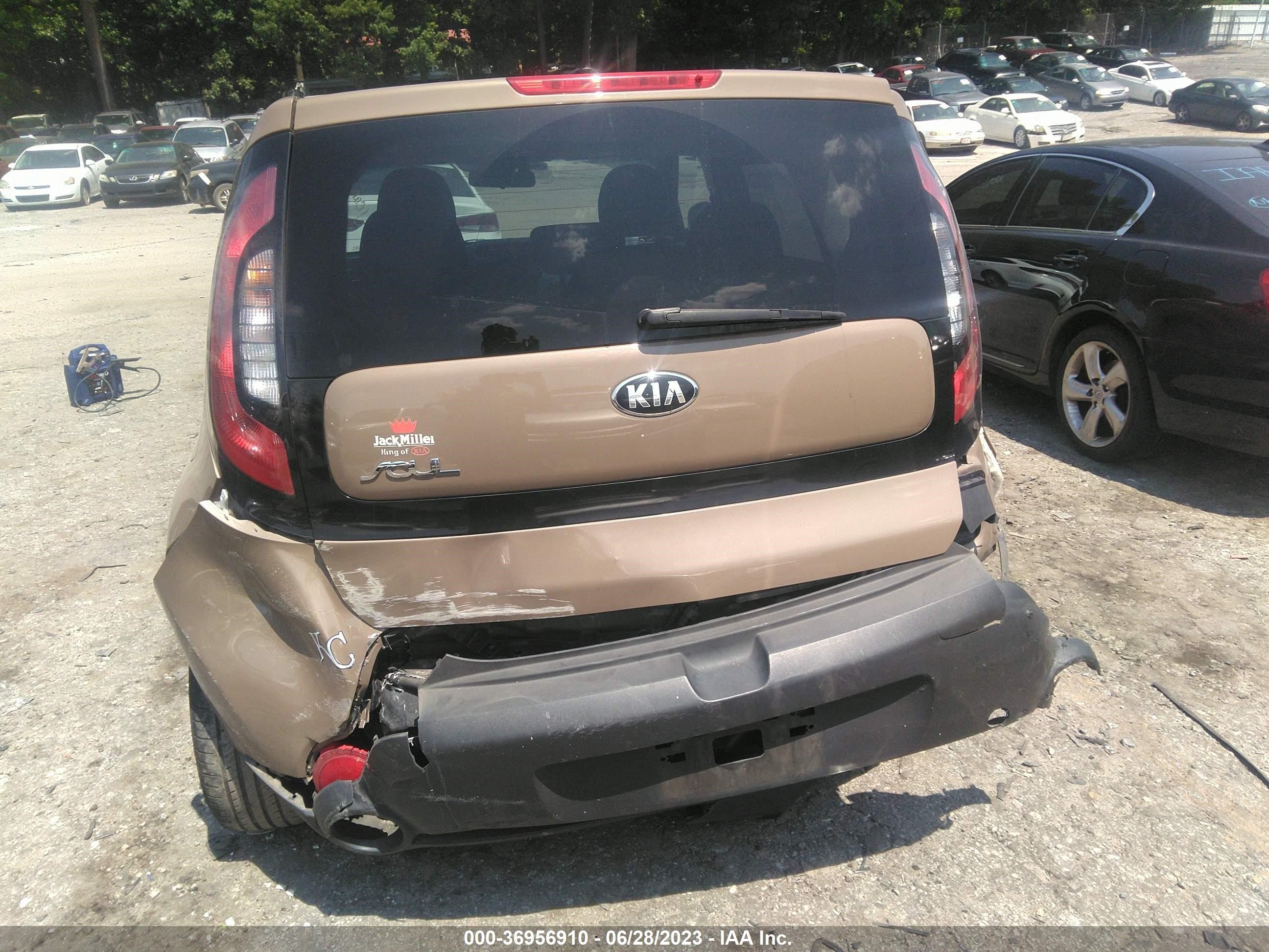 Photo 5 VIN: KNDJN2A22G7283827 - KIA SOUL 