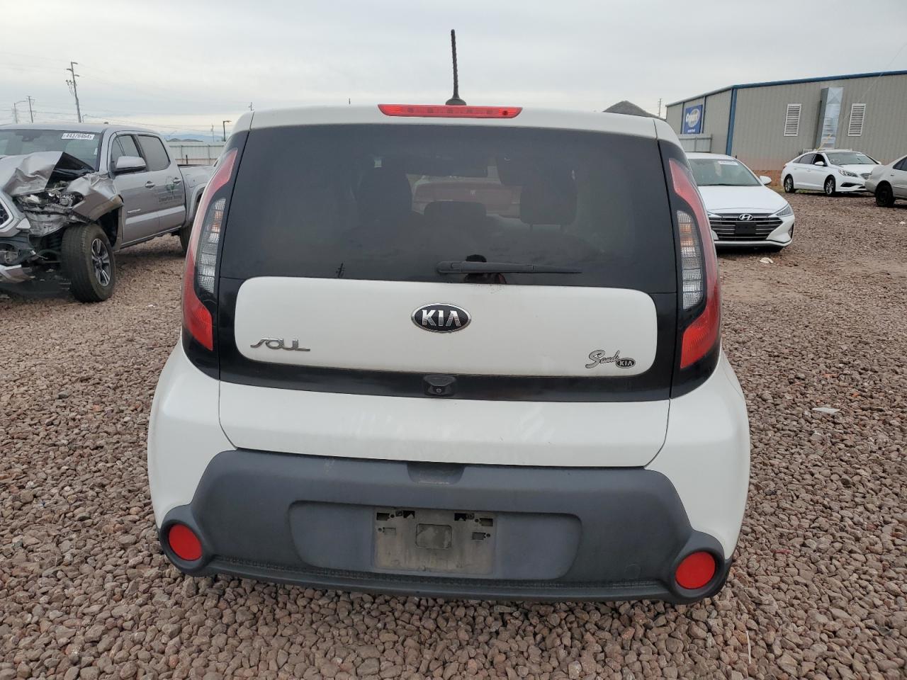 Photo 5 VIN: KNDJN2A22G7324599 - KIA SOUL 