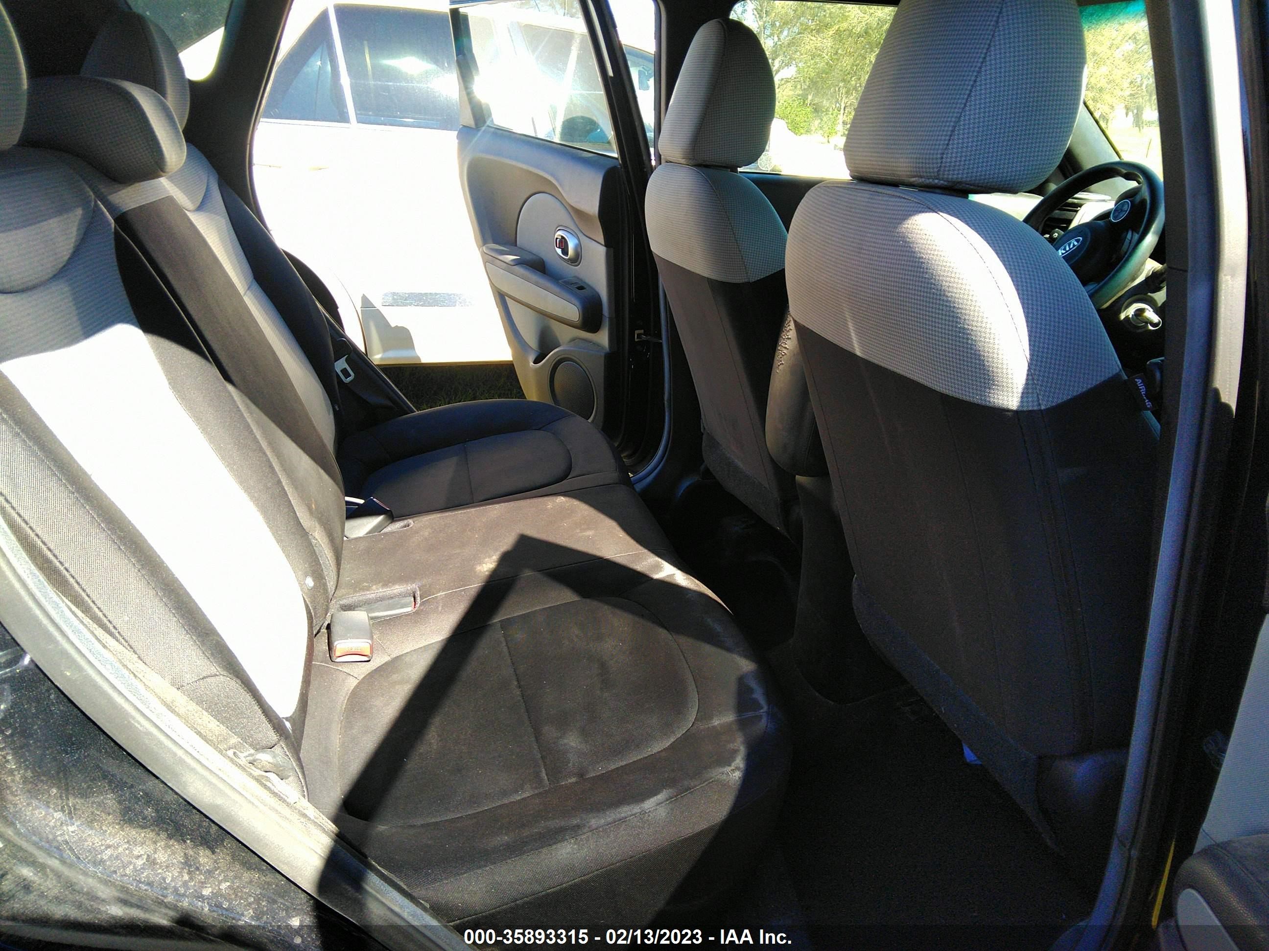 Photo 7 VIN: KNDJN2A22G7357084 - KIA SOUL 