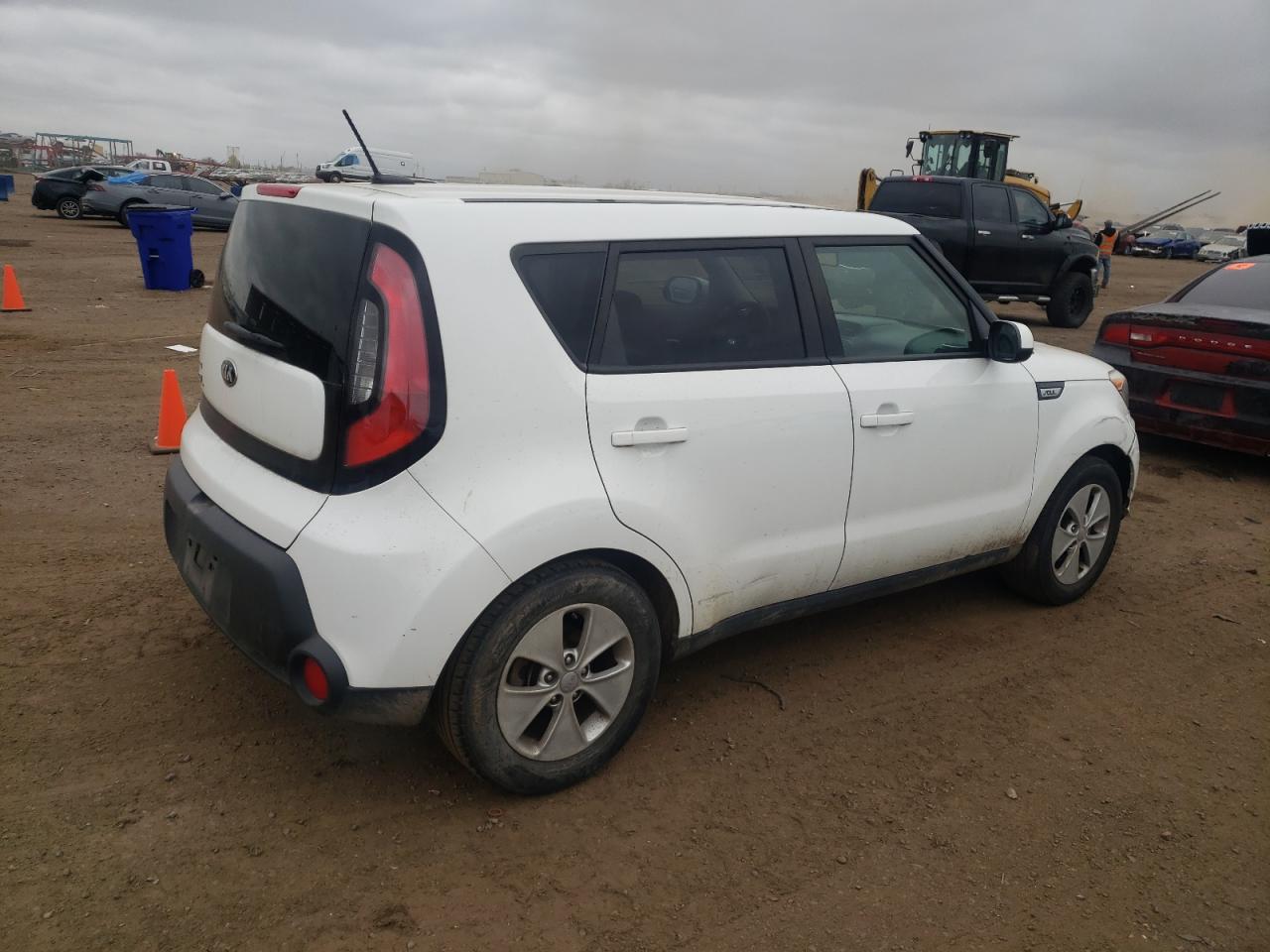 Photo 2 VIN: KNDJN2A22G7369428 - KIA SOUL 