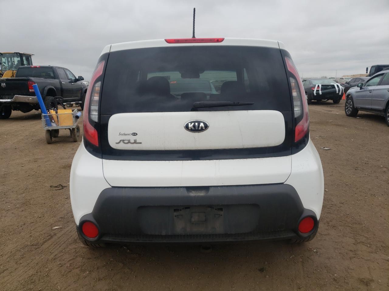 Photo 5 VIN: KNDJN2A22G7369428 - KIA SOUL 