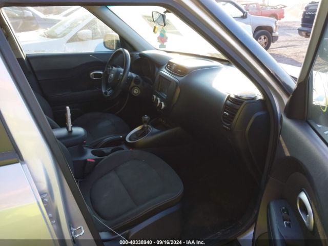 Photo 4 VIN: KNDJN2A22H7461009 - KIA SOUL 