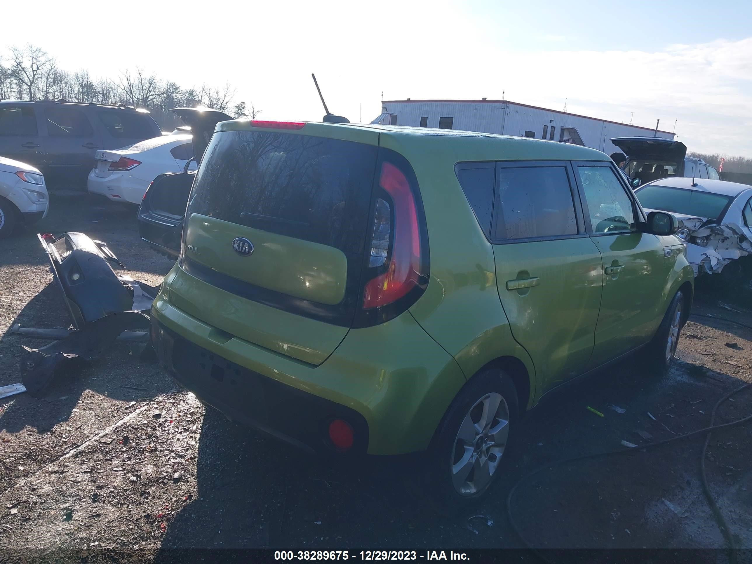 Photo 3 VIN: KNDJN2A22H7877304 - KIA SOUL 