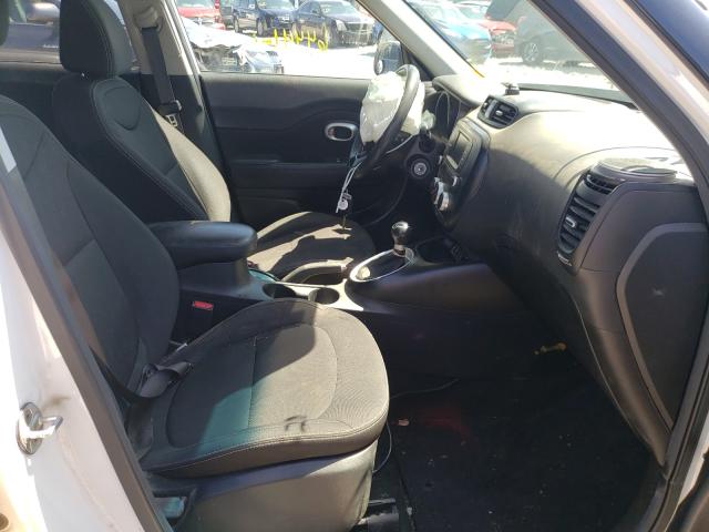 Photo 4 VIN: KNDJN2A22J7552951 - KIA SOUL 