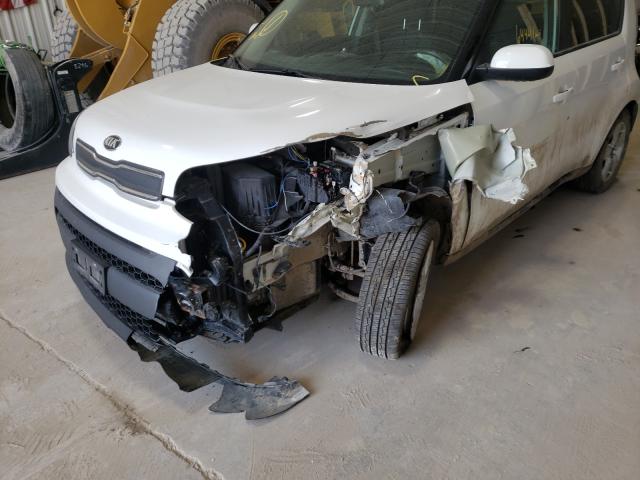 Photo 8 VIN: KNDJN2A22J7552951 - KIA SOUL 