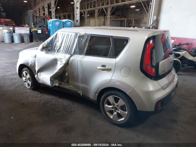 Photo 2 VIN: KNDJN2A22J7561178 - KIA SOUL 