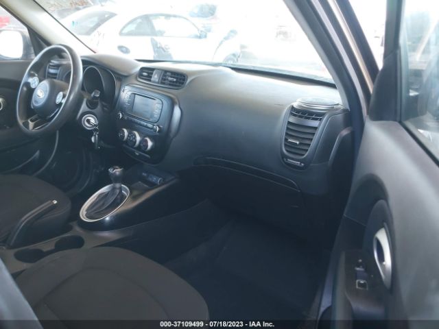 Photo 4 VIN: KNDJN2A22J7613229 - KIA SOUL 