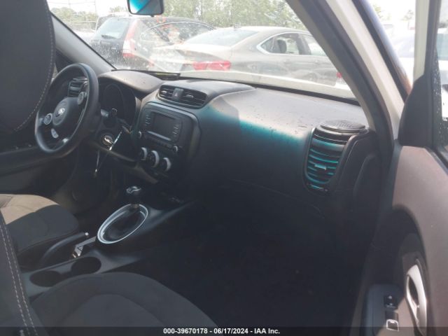 Photo 4 VIN: KNDJN2A22J7892441 - KIA SOUL 