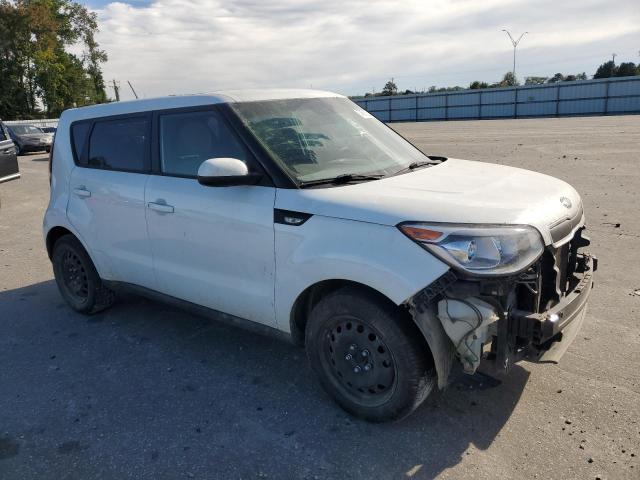 Photo 3 VIN: KNDJN2A23E7044154 - KIA SOUL 