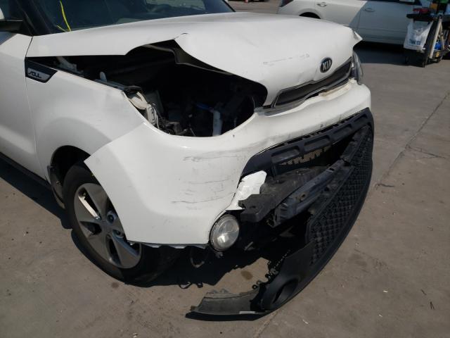 Photo 8 VIN: KNDJN2A23F7133868 - KIA SOUL 