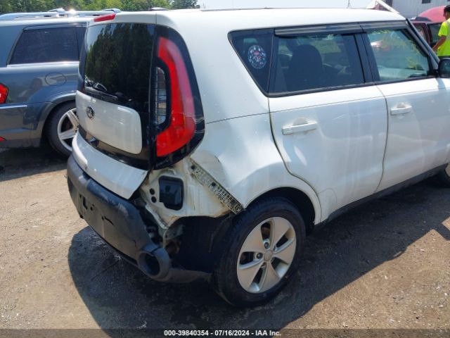 Photo 5 VIN: KNDJN2A23F7182598 - KIA SOUL 