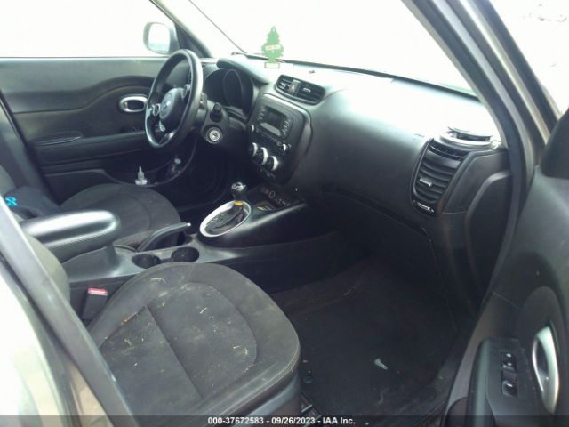 Photo 4 VIN: KNDJN2A23F7221786 - KIA SOUL 