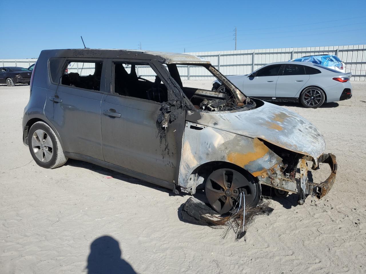 Photo 3 VIN: KNDJN2A23G7270973 - KIA SOUL 