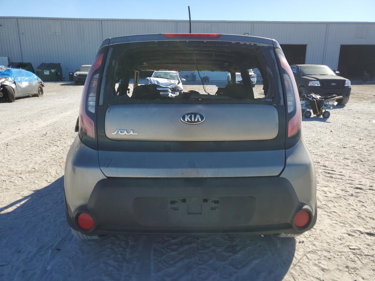 Photo 5 VIN: KNDJN2A23G7270973 - KIA SOUL 