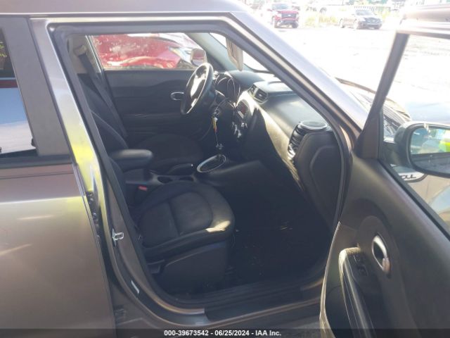 Photo 4 VIN: KNDJN2A23G7371057 - KIA SOUL 