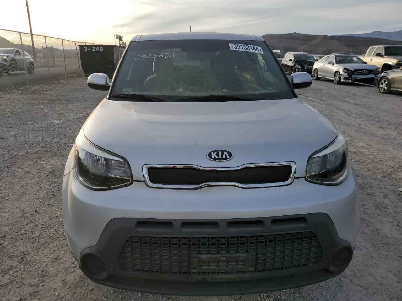 Photo 4 VIN: KNDJN2A23G7840549 - KIA SOUL 