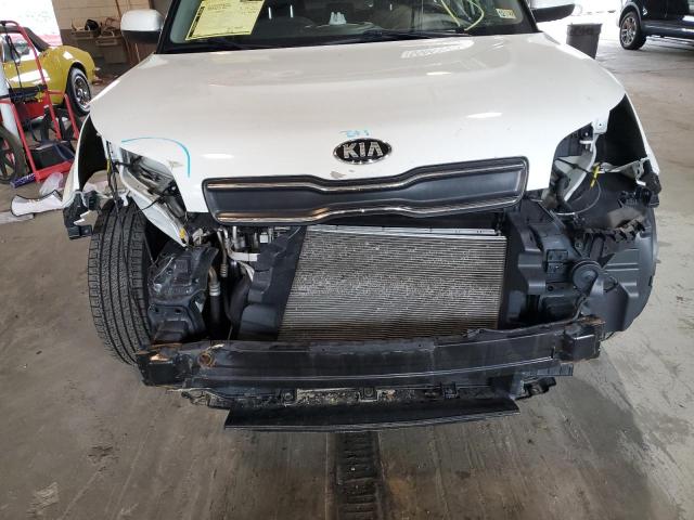 Photo 8 VIN: KNDJN2A23H7411753 - KIA SOUL 