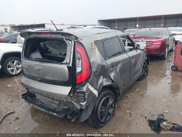 Photo 3 VIN: KNDJN2A23H7428469 - KIA SOUL 