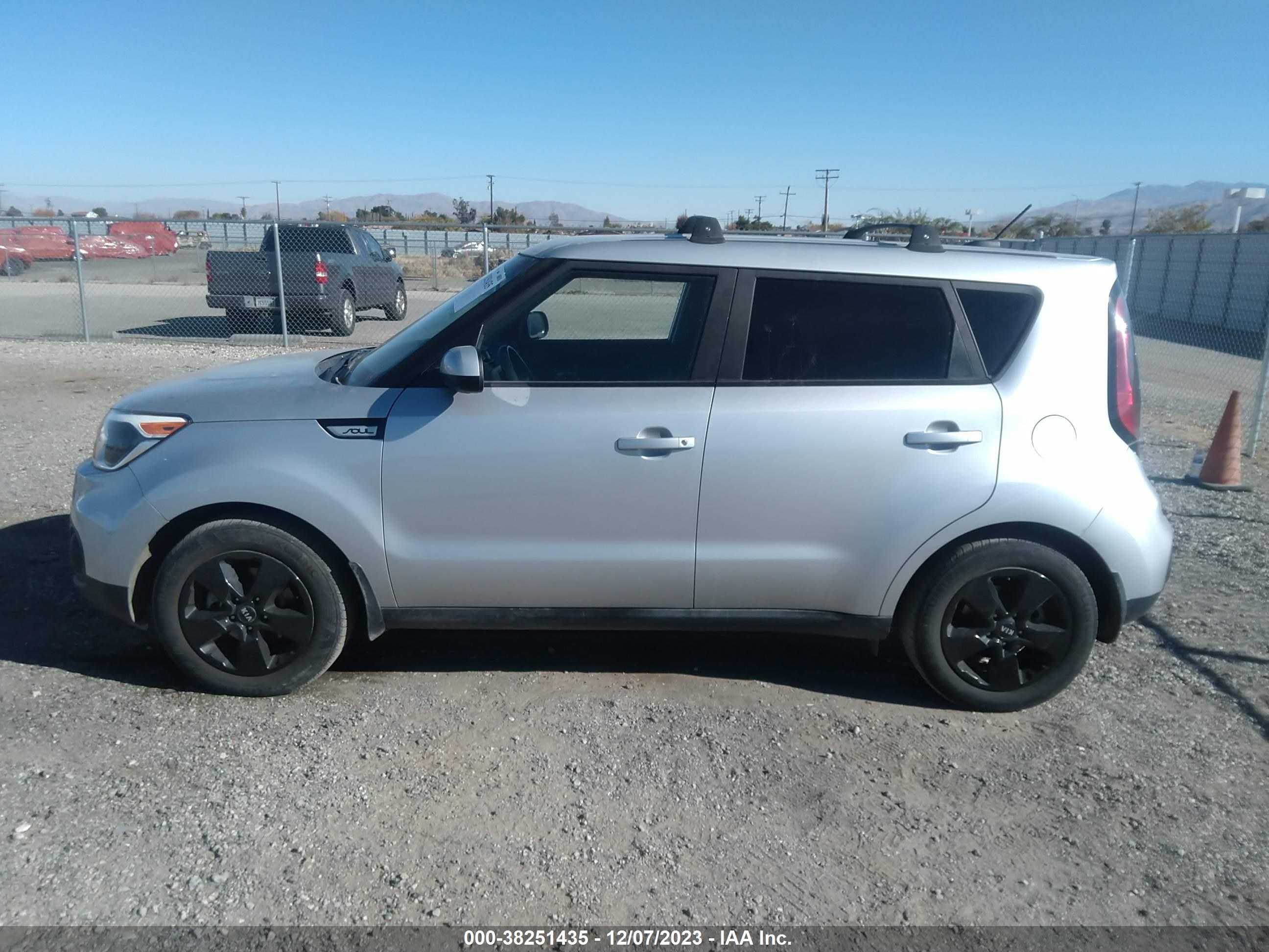 Photo 12 VIN: KNDJN2A23H7465280 - KIA SOUL 