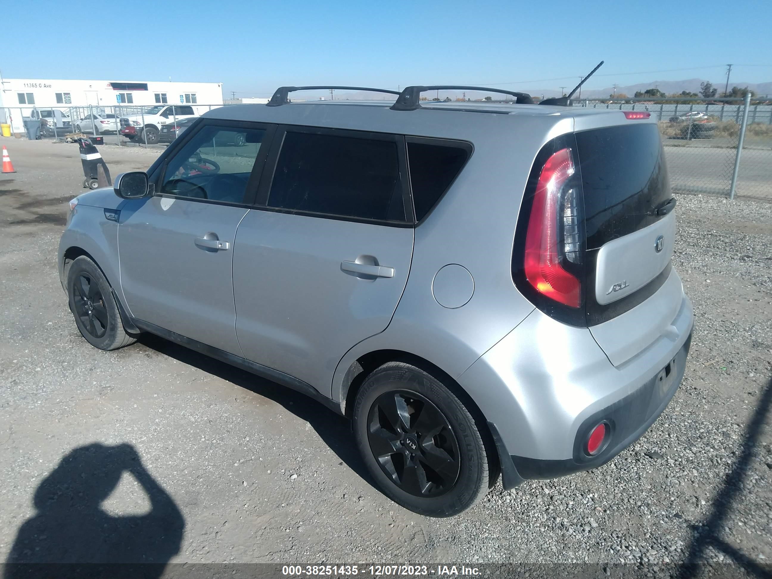 Photo 2 VIN: KNDJN2A23H7465280 - KIA SOUL 