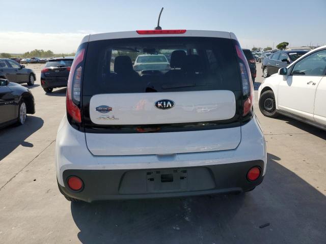 Photo 5 VIN: KNDJN2A23J7581777 - KIA SOUL 