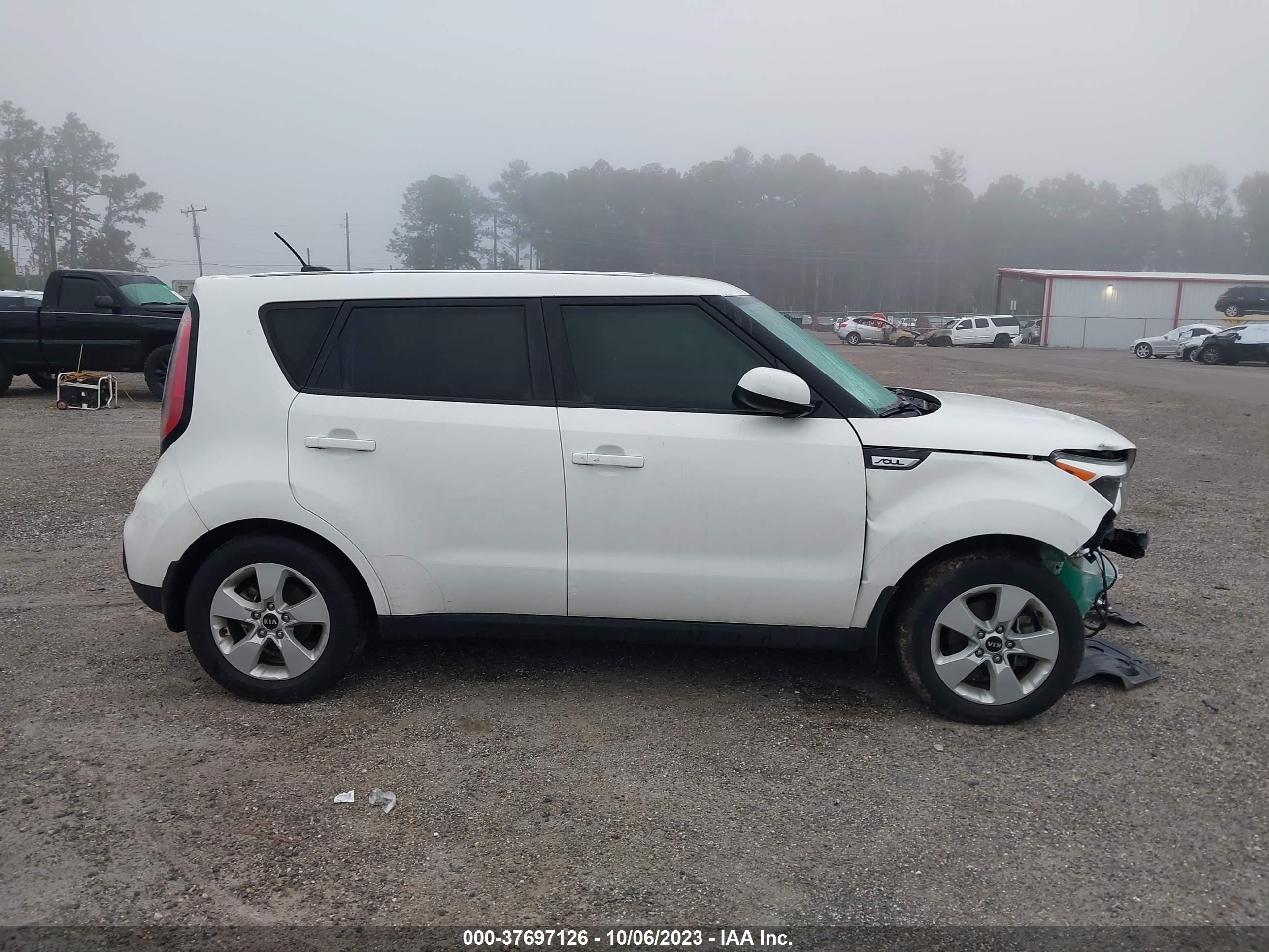 Photo 12 VIN: KNDJN2A23J7907514 - KIA SOUL 