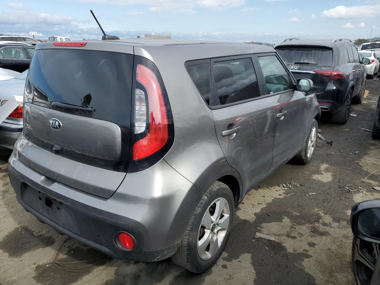 Photo 2 VIN: KNDJN2A23K7018195 - KIA SOUL 