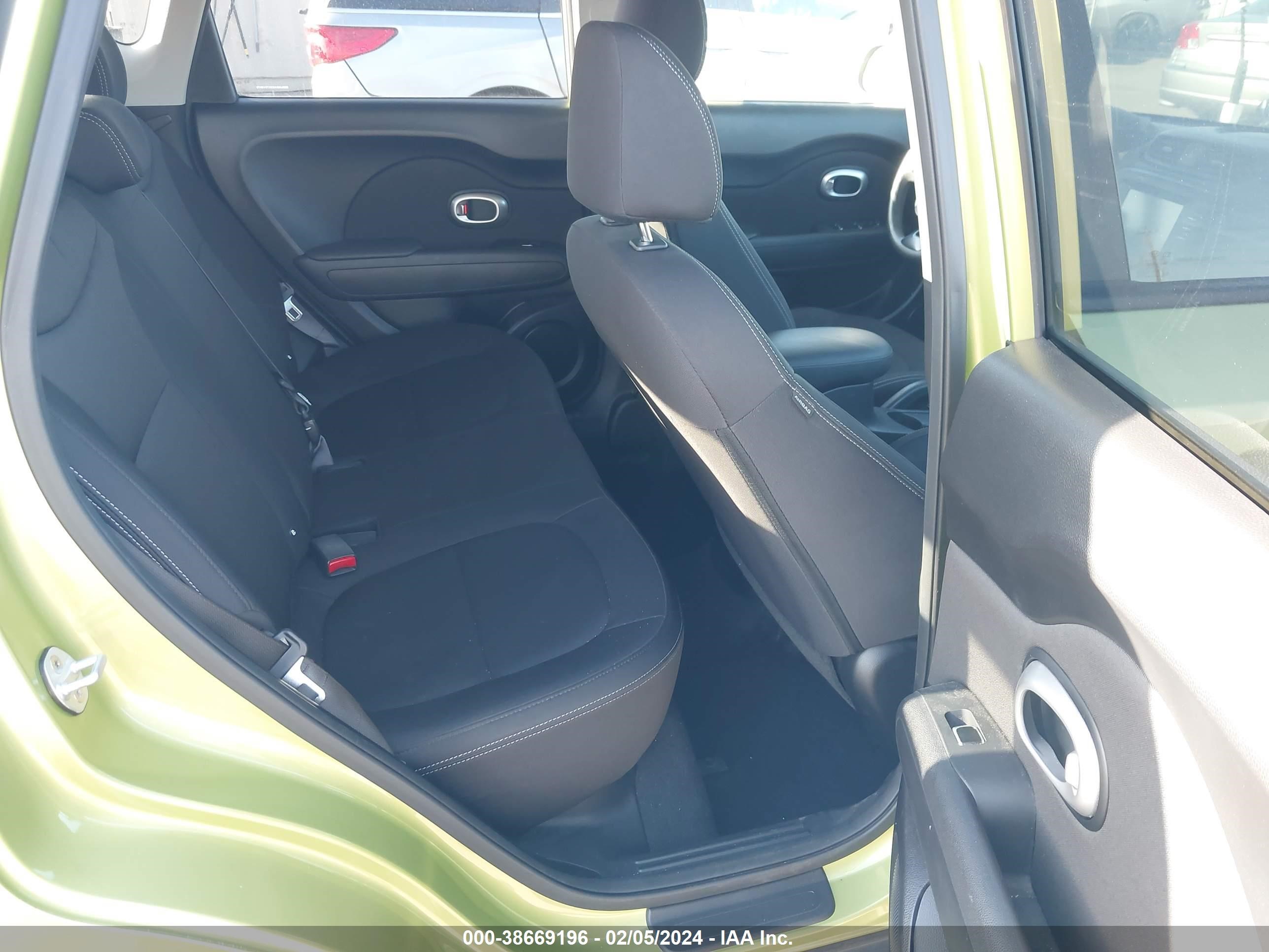 Photo 7 VIN: KNDJN2A23K7916070 - KIA SOUL 