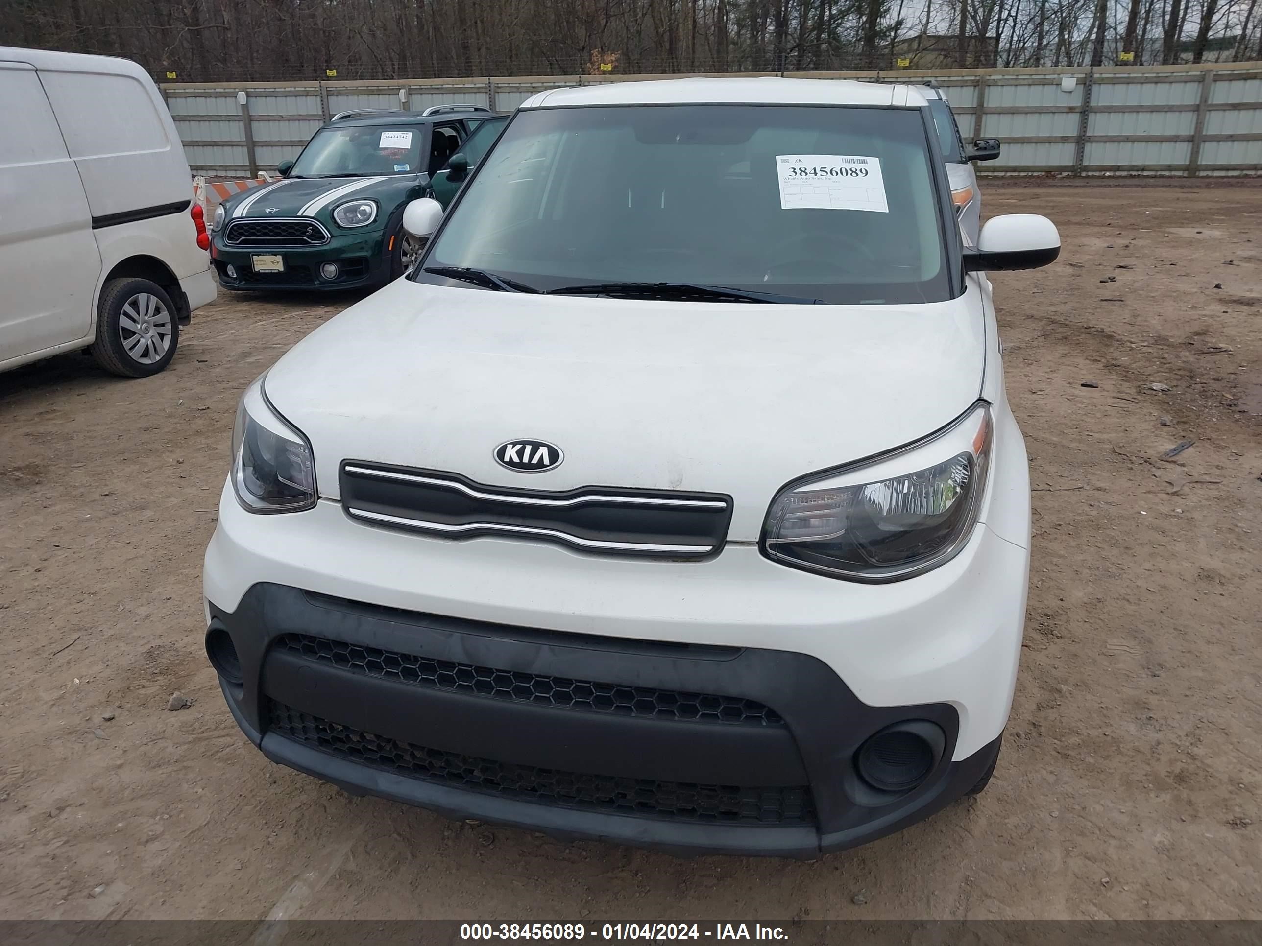 Photo 12 VIN: KNDJN2A23K7921401 - KIA SOUL 