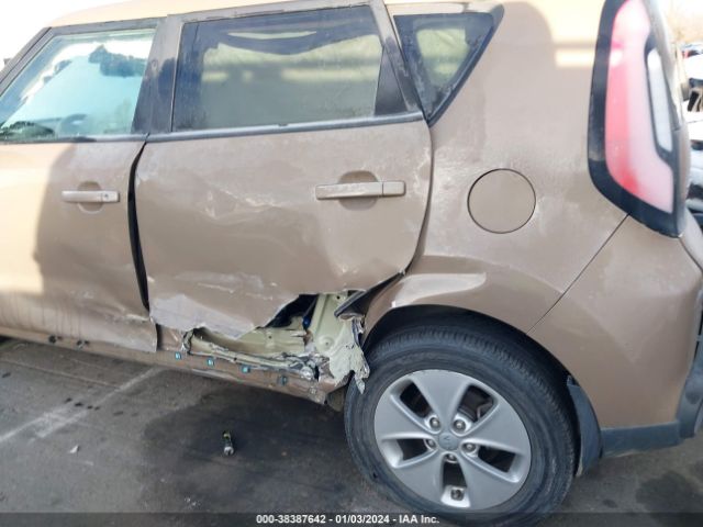 Photo 5 VIN: KNDJN2A24F7134222 - KIA SOUL 