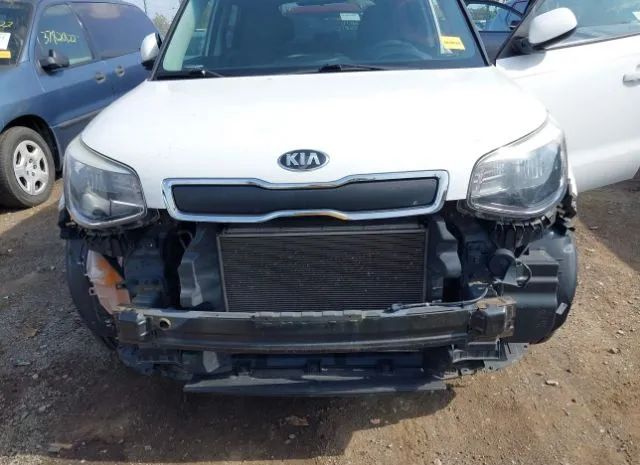 Photo 5 VIN: KNDJN2A24F7143499 - KIA SOUL 