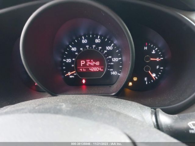 Photo 6 VIN: KNDJN2A24F7147018 - KIA SOUL 