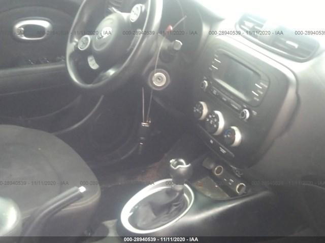 Photo 4 VIN: KNDJN2A24F7162067 - KIA SOUL 