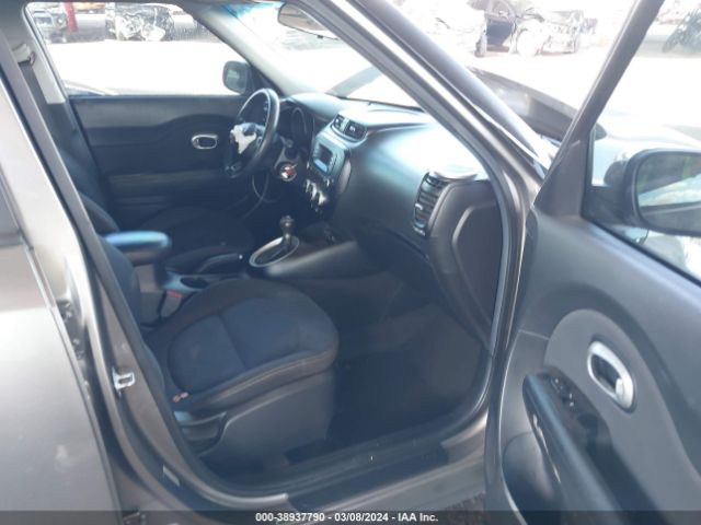 Photo 4 VIN: KNDJN2A24F7172324 - KIA SOUL 