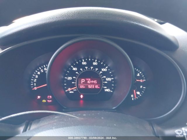 Photo 6 VIN: KNDJN2A24F7172324 - KIA SOUL 